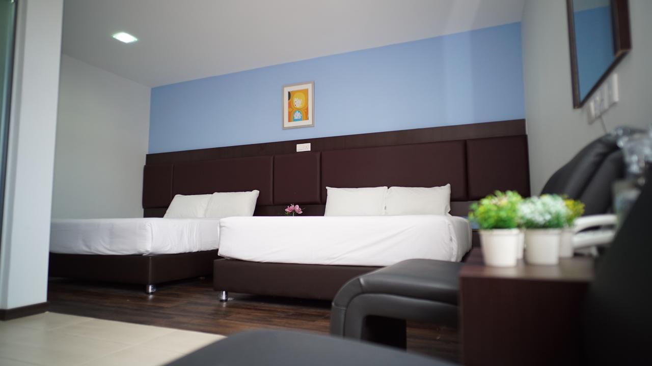 Hotel Cascada Kota Tinggi Eksteriør billede